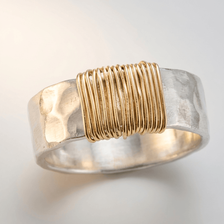 ANELLO IN ARGENTO FATTO A MANO E COIL
