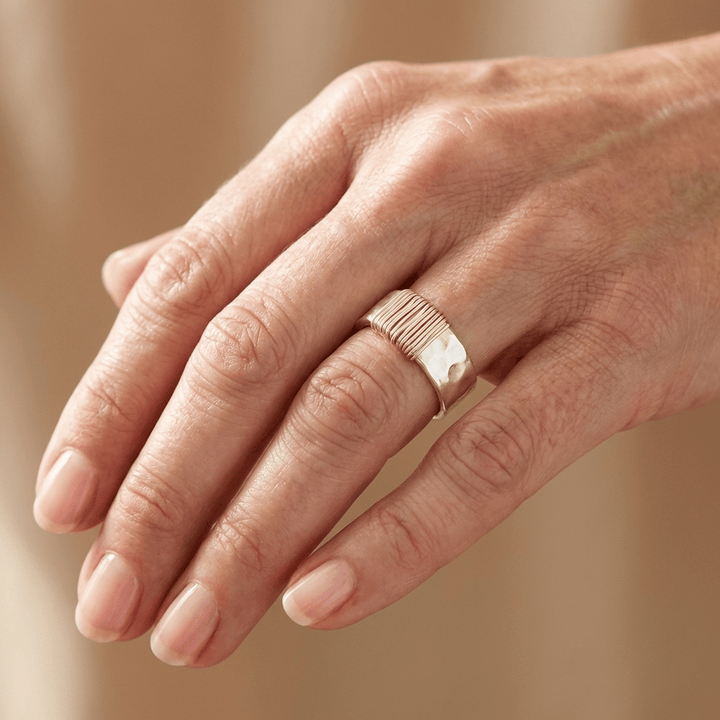 ANELLO IN ARGENTO FATTO A MANO E COIL