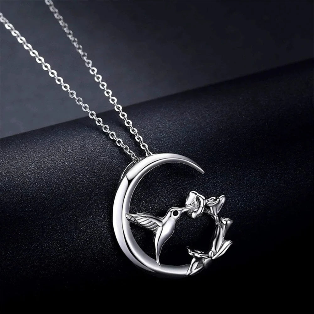 Collana con Pendente Vintage in Argento a Forma di Uccello della Luna