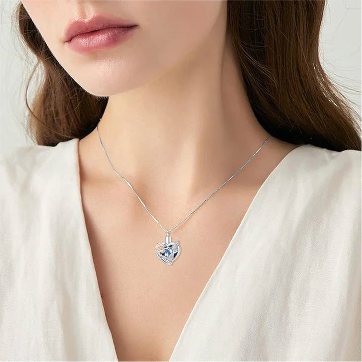 Collana Urna a Cuore di Colibrì