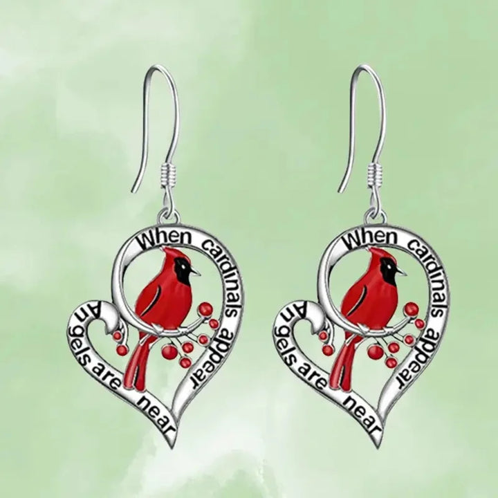 Orecchini Commemorativi Cardinali – “Quando appaiono i Cardinali, gli Angeli sono Vicini” Design a Goccia a Cuore
