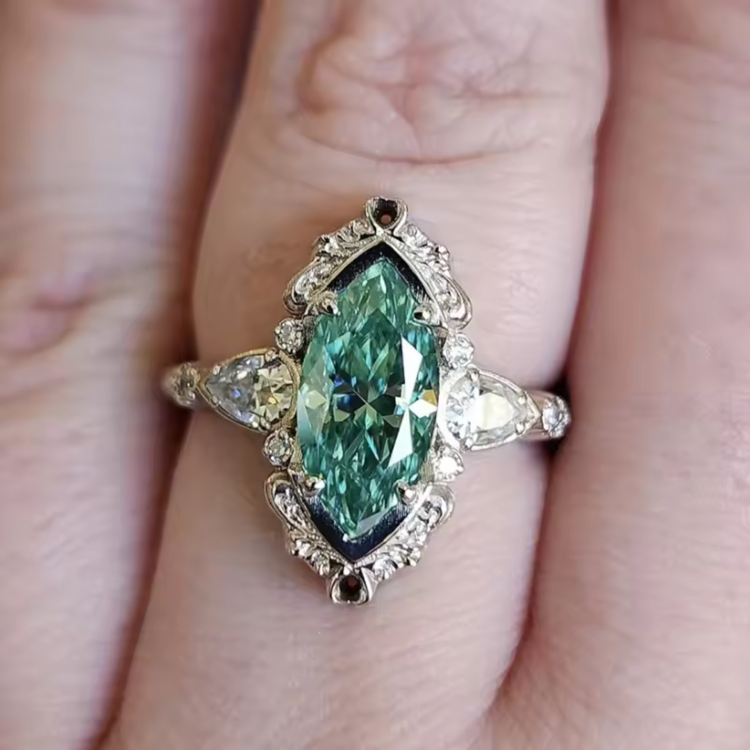 Anello Vaelira Thornewyn