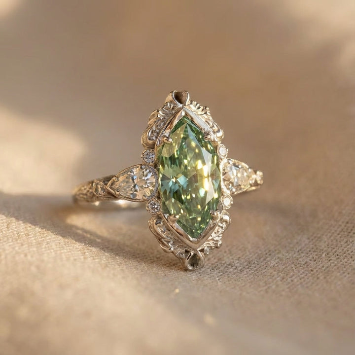Vaelira | Anello Thornewyn